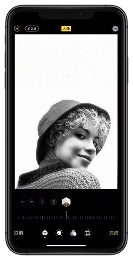 iOS 13 人像拍照新玩法：人像光效控制与高调单色光插图3
