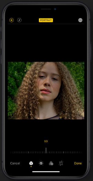 iOS 13 人像拍照新玩法：人像光效控制与高调单色光