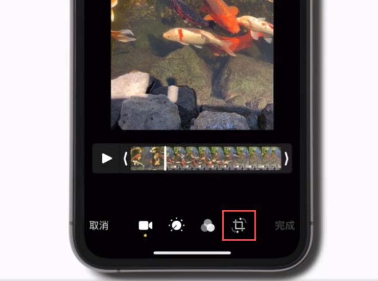 iOS 13 使用技巧：在 iPhone 上像裁剪照片那样裁剪视频