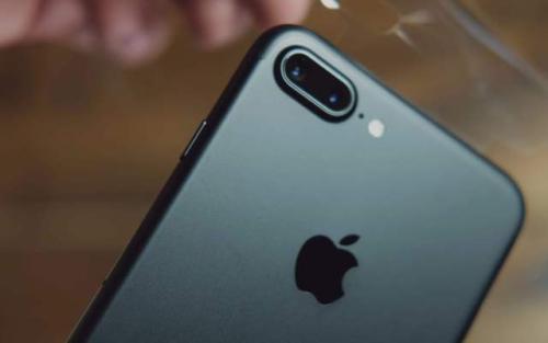 苹果iPhone手机相机黑屏怎么办？